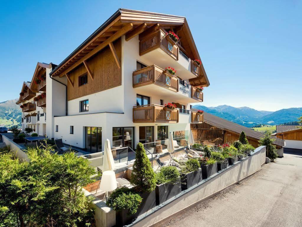 Hotel Bergblick 4 Sterne Superior Fiss Exteriör bild